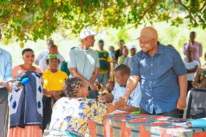RC CHALAMILA AKABIDHI MILIONI 100 KWA AJILI YA UJENZI WA ZAHANATI YA SARANGA – UBUNGO